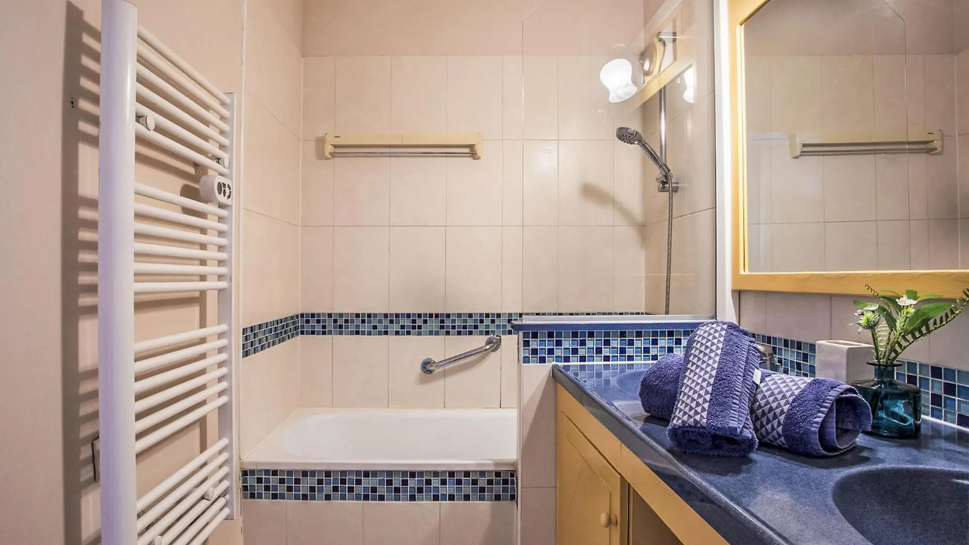 Apartment Heliotel Marine-2 By Interhome Saint-Laurent-du-Var