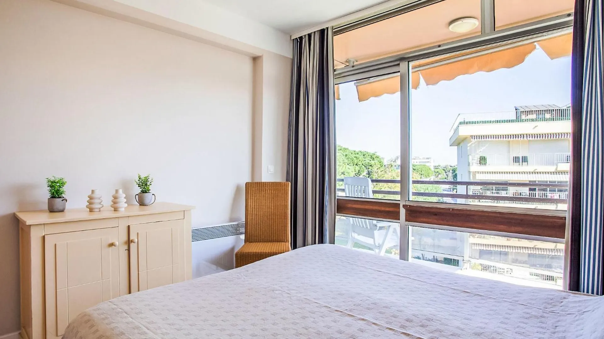 Apartment Heliotel Marine-2 By Interhome Saint-Laurent-du-Var France